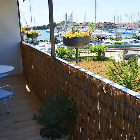 Apartment Sunny Day Tribunj (Sibenik-Knin)
