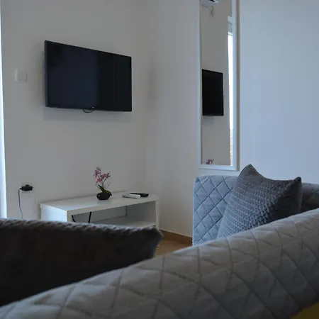 Sunny Day Apartment *