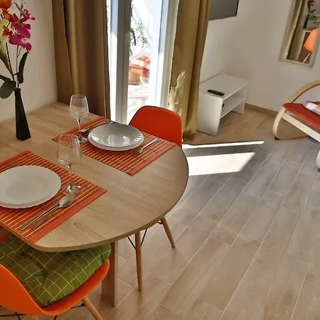 Sunny Day Apartment