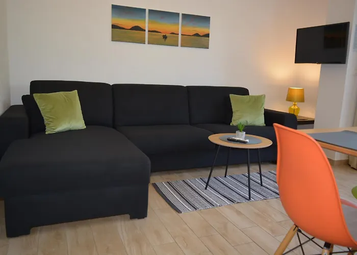 Sunny Day Apartman *